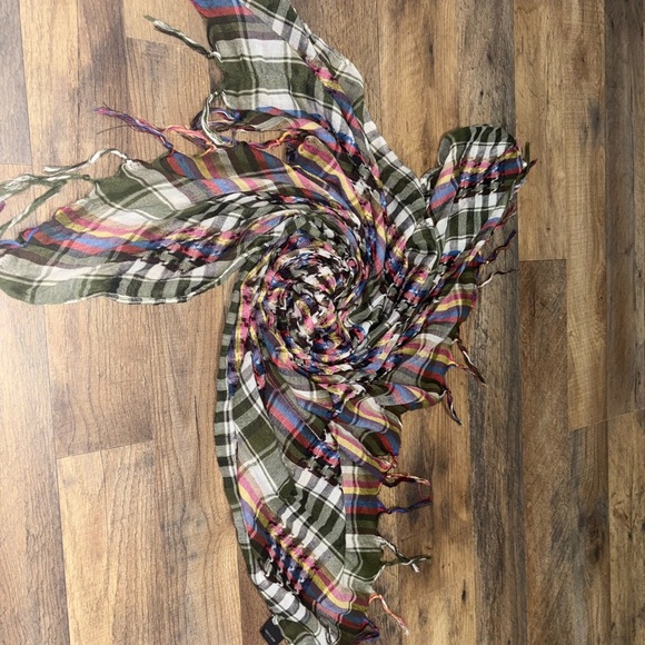 Multicolor Plaid Blanket Scarf - Picture 5 of 5